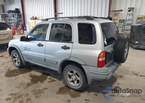 2003 Chevrolet Tracker Hard Top Zr2 z USA, uszkodzony, nr VIN 2CNBJ734636933745